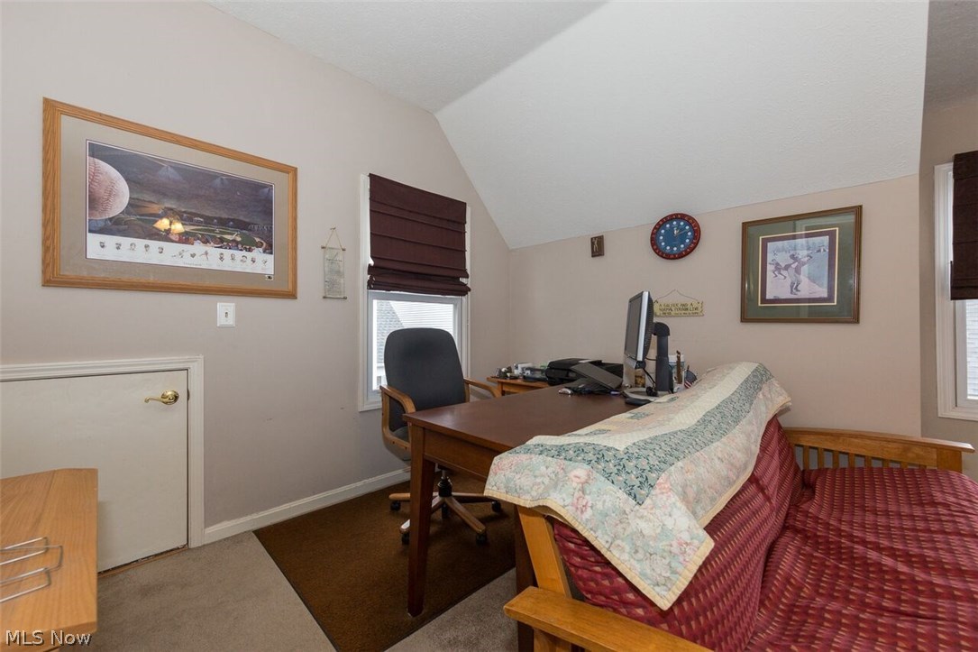 4396 Brooks Road Cleveland, OH 44105 - Photo 26 of 29 bonus room