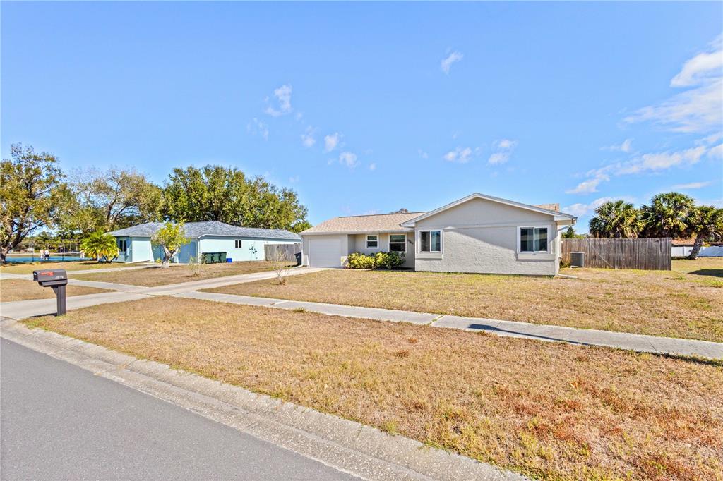 6069 Myrtlewood Road North Port, FL 34287 - Photo 4 of 29