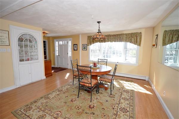 10 Bayberry Road Acton, MA 01720 - Photo 4 of 14 Gallery Image 4
