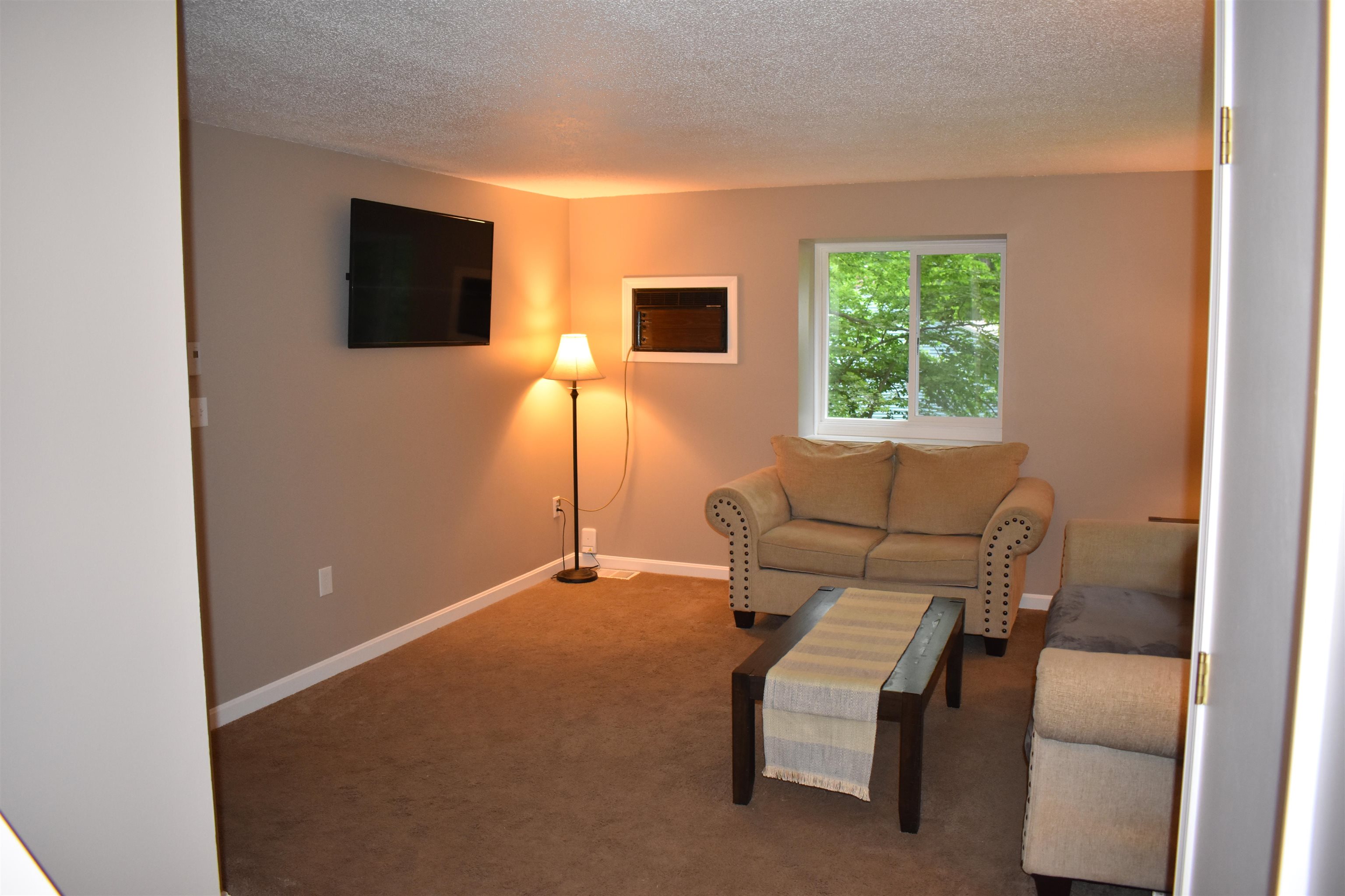 38 R Scenic Drive Derry, NH 03038 - Photo 14 of 33