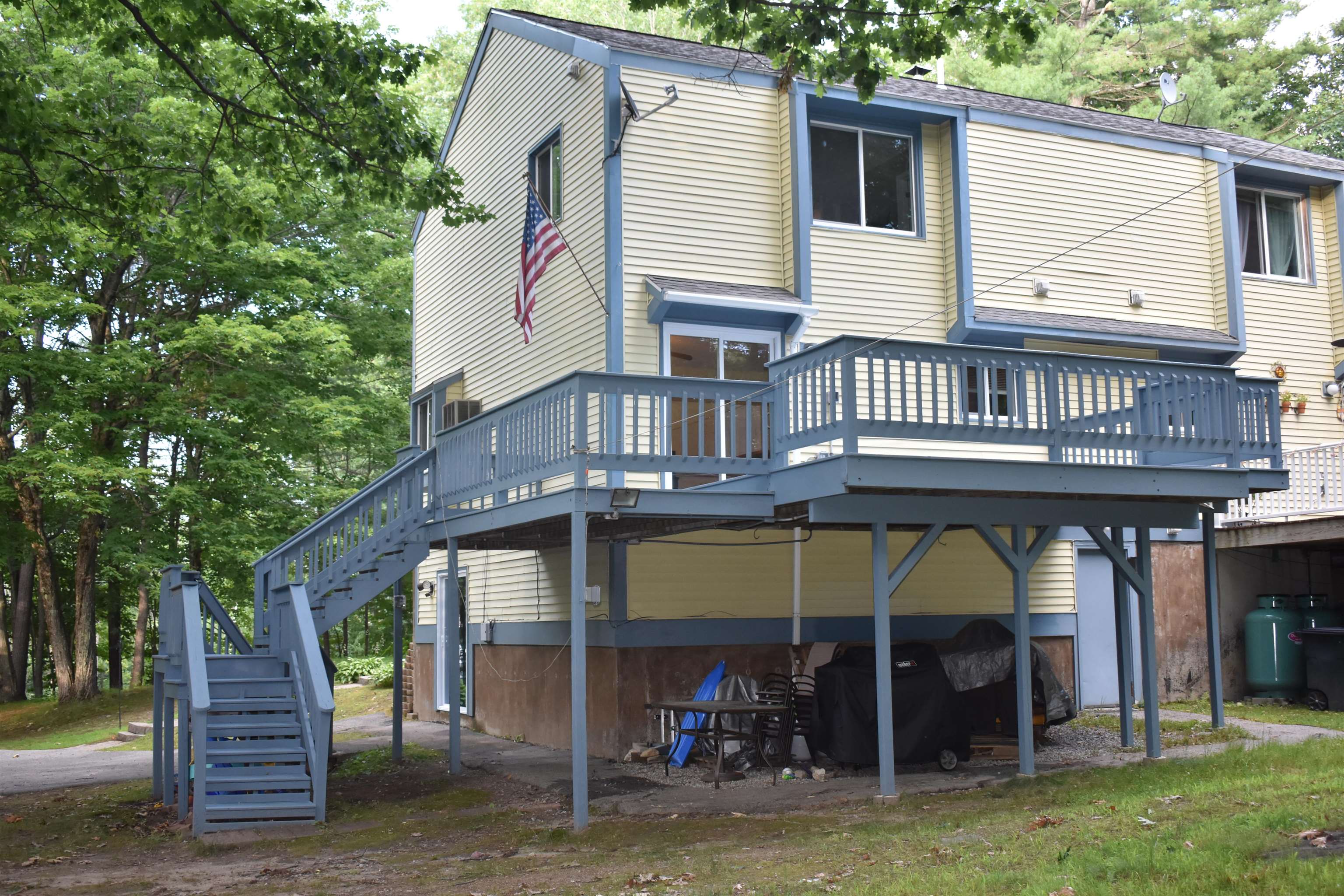 38 R Scenic Drive Derry, NH 03038 - Photo 3 of 33