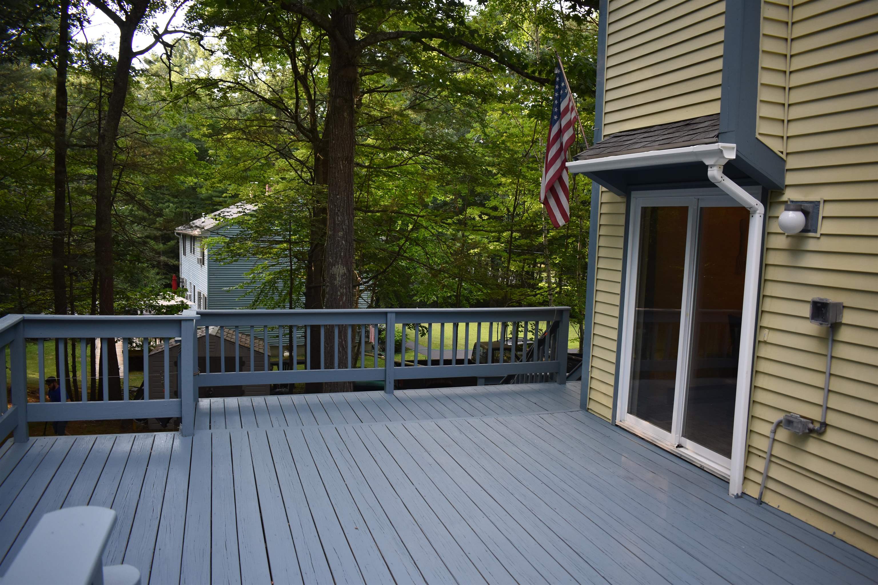 38 R Scenic Drive Derry, NH 03038 - Photo 5 of 33