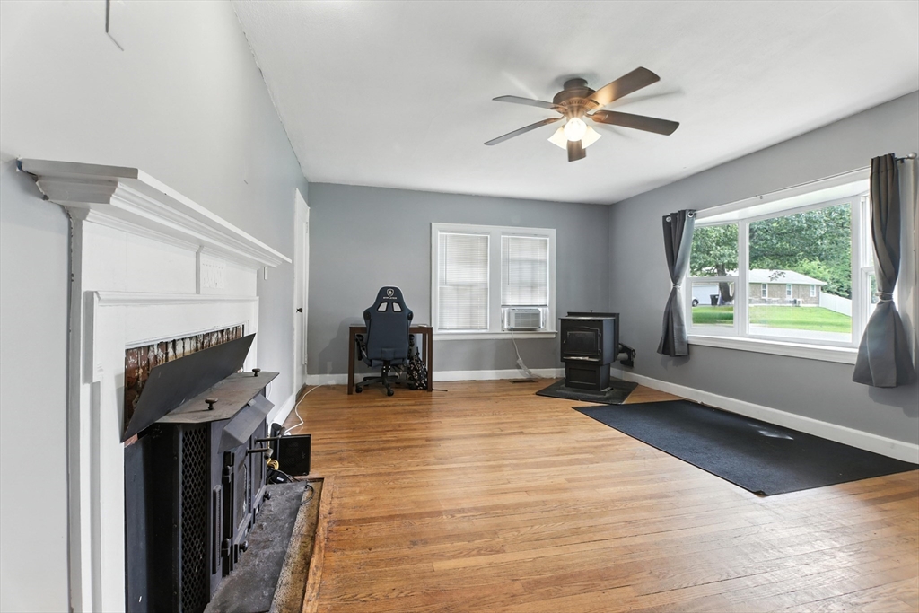 61 Manchonis Road Wilbraham, MA 01095 - Photo 8 of 28 Gallery Image 8
