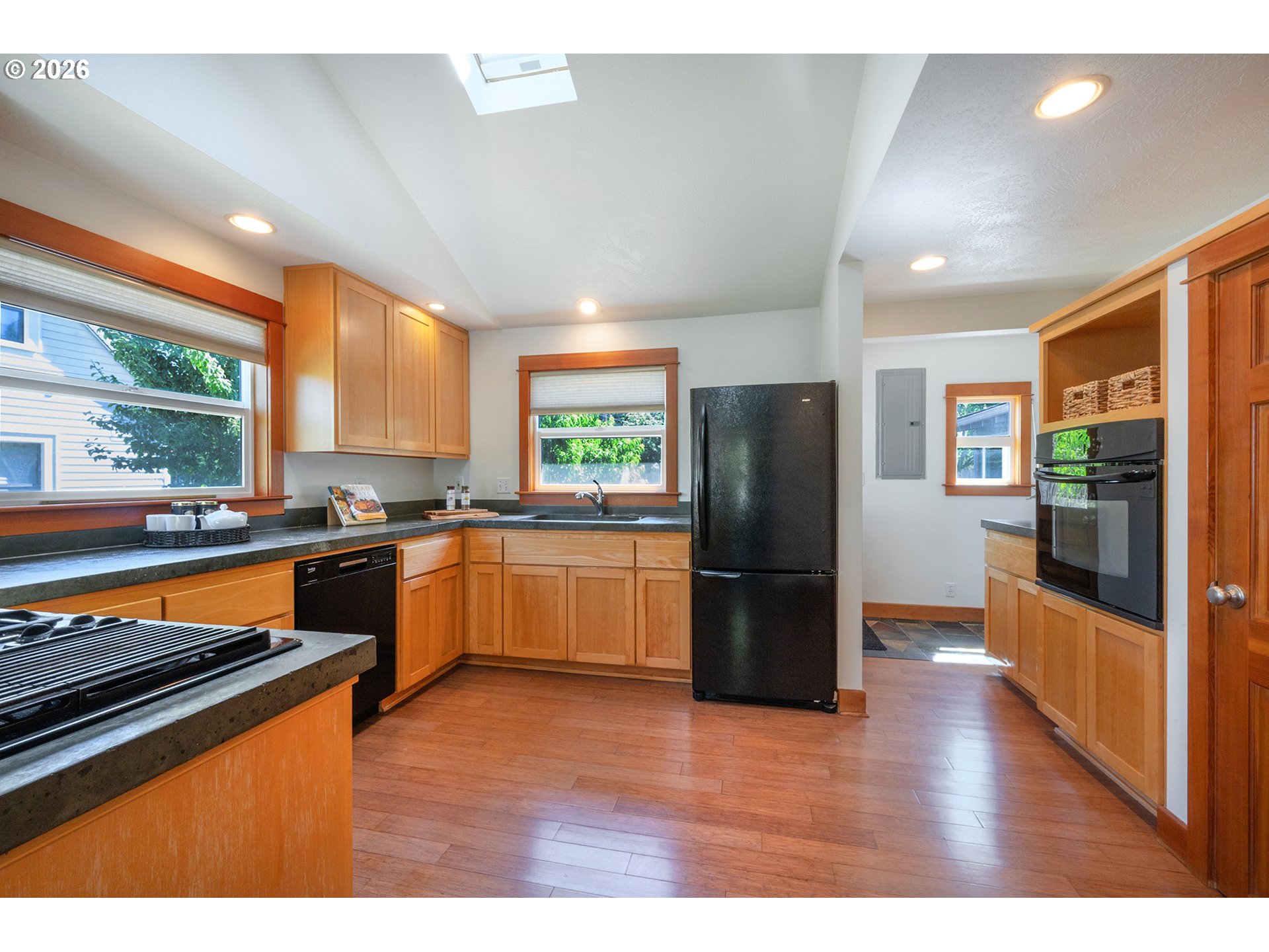 1843 Moss Street Eugene, OR 97403 - Photo 13 of 39