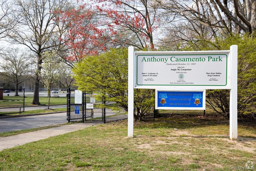 5 Slade Place Bay Shore, NY 11706 - Photo 7 of 7 Anthony Casamento Park 3 minute drive, baseball,softball,basketball*Pool
