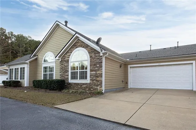 $329,500 | 105 Rehobeth Way, Fayetteville, GA 30214