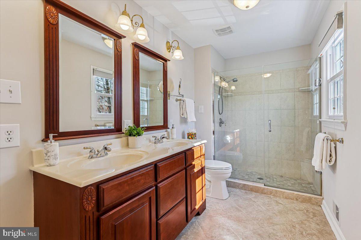 3105 Miller Heights Road Oakton, VA 22124 - Photo 33 of 60 Updated primary bath.