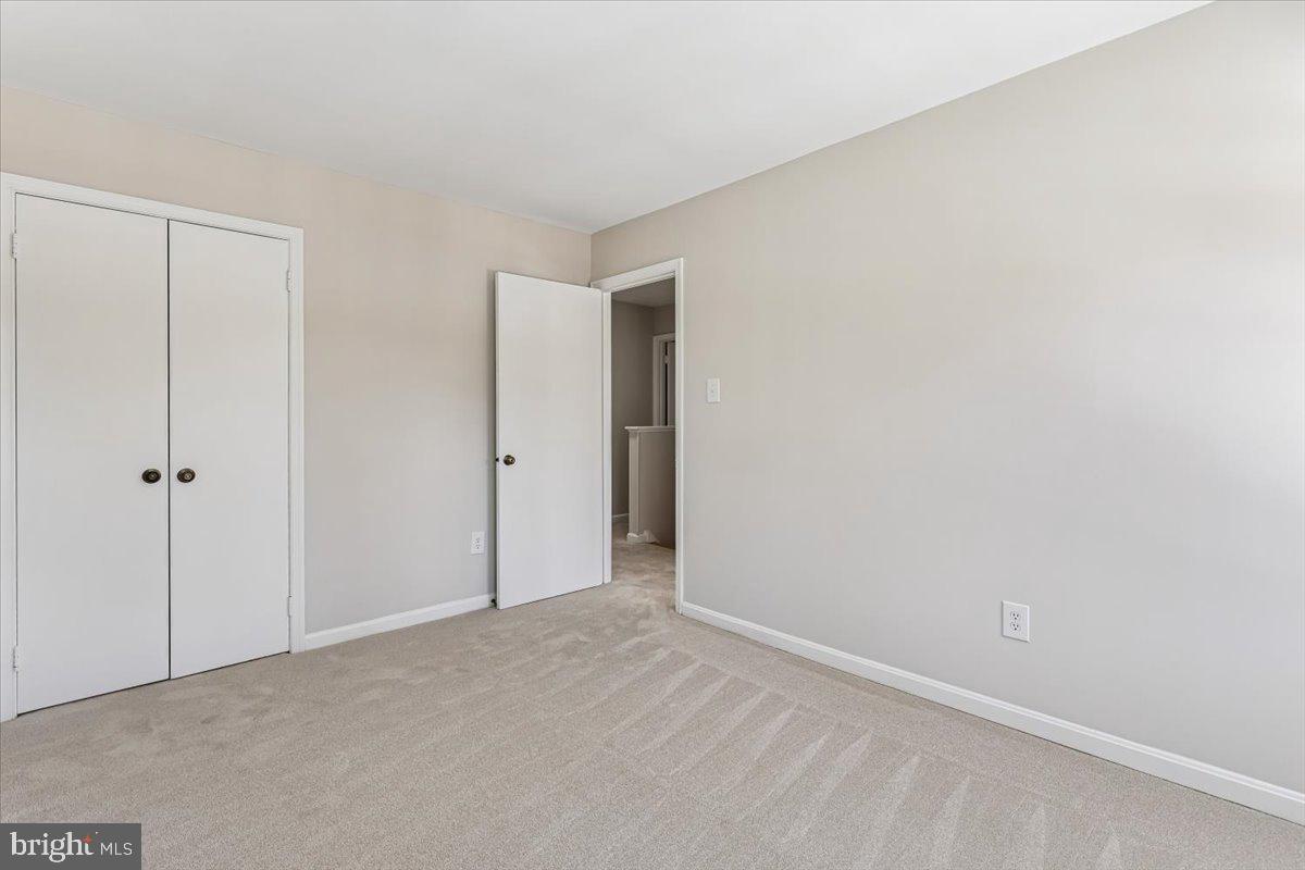 3105 Miller Heights Road Oakton, VA 22124 - Photo 37 of 60 Bedroom #3 on upper level.