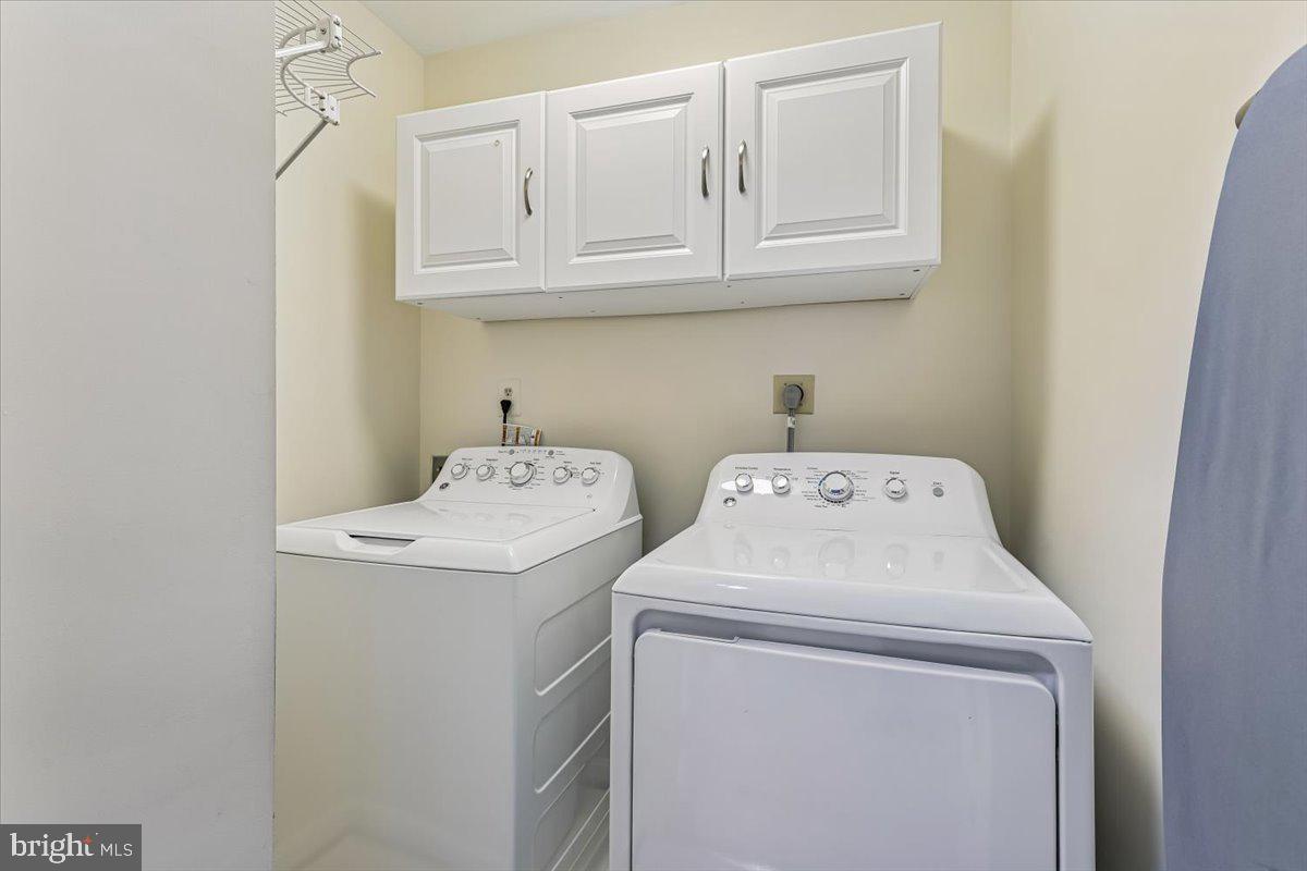 3105 Miller Heights Road Oakton, VA 22124 - Photo 43 of 60 Laundry closet on upper level.