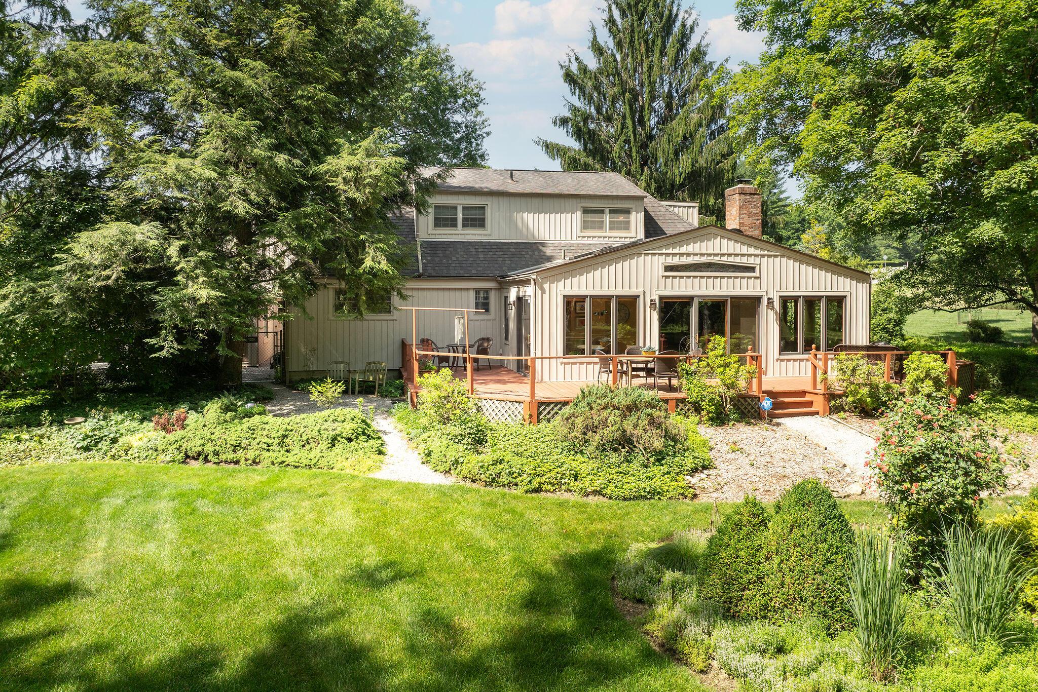 1350 Carriage Road Powell, OH 43065 - Photo 37 of 80 1350CarriageRd-33