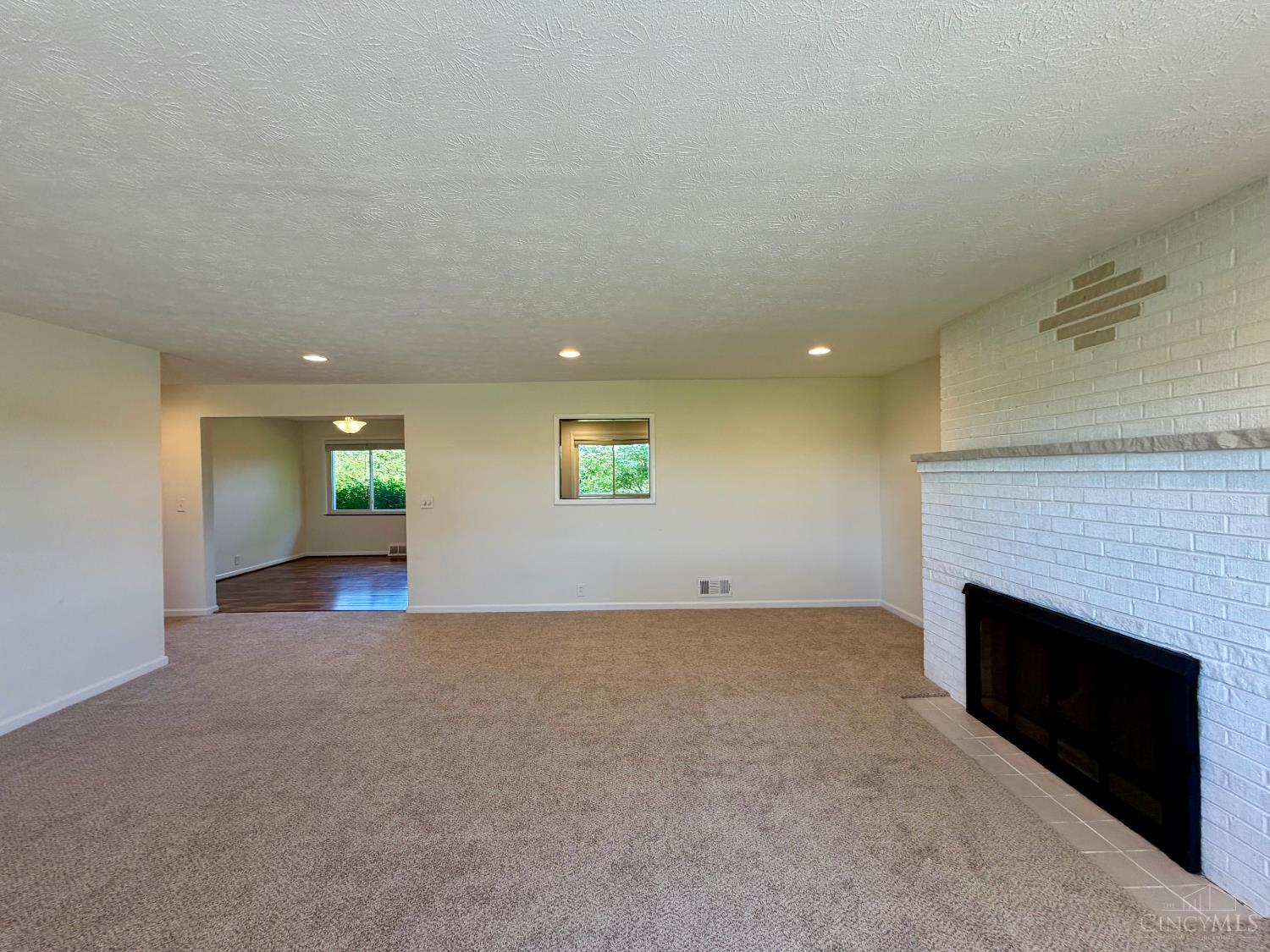7350 Barret Road West Chester, OH 45069 - Photo 10 of 54