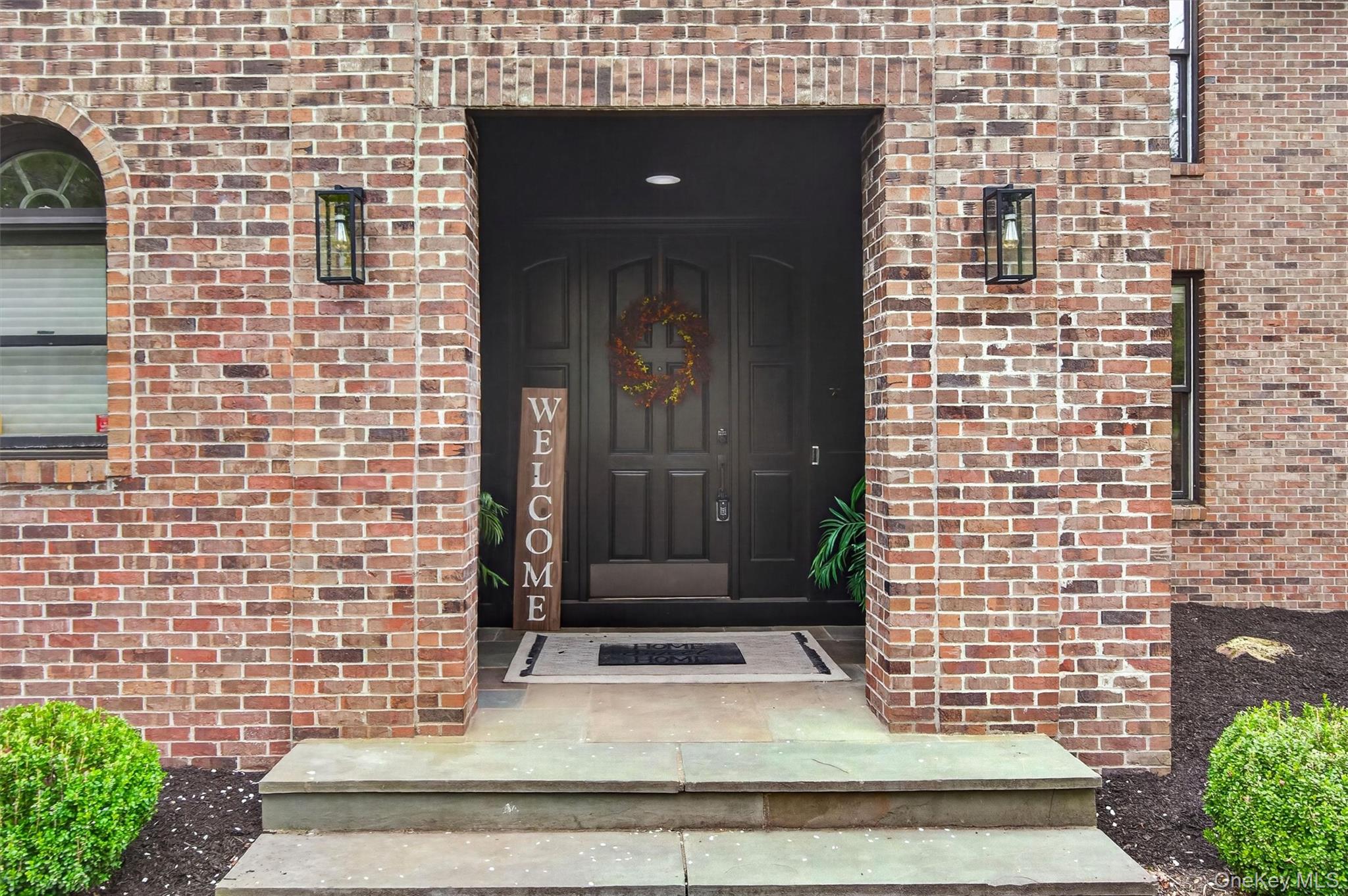 237 South Mountain Road New City, NY 10956 - Photo 4 of 49
