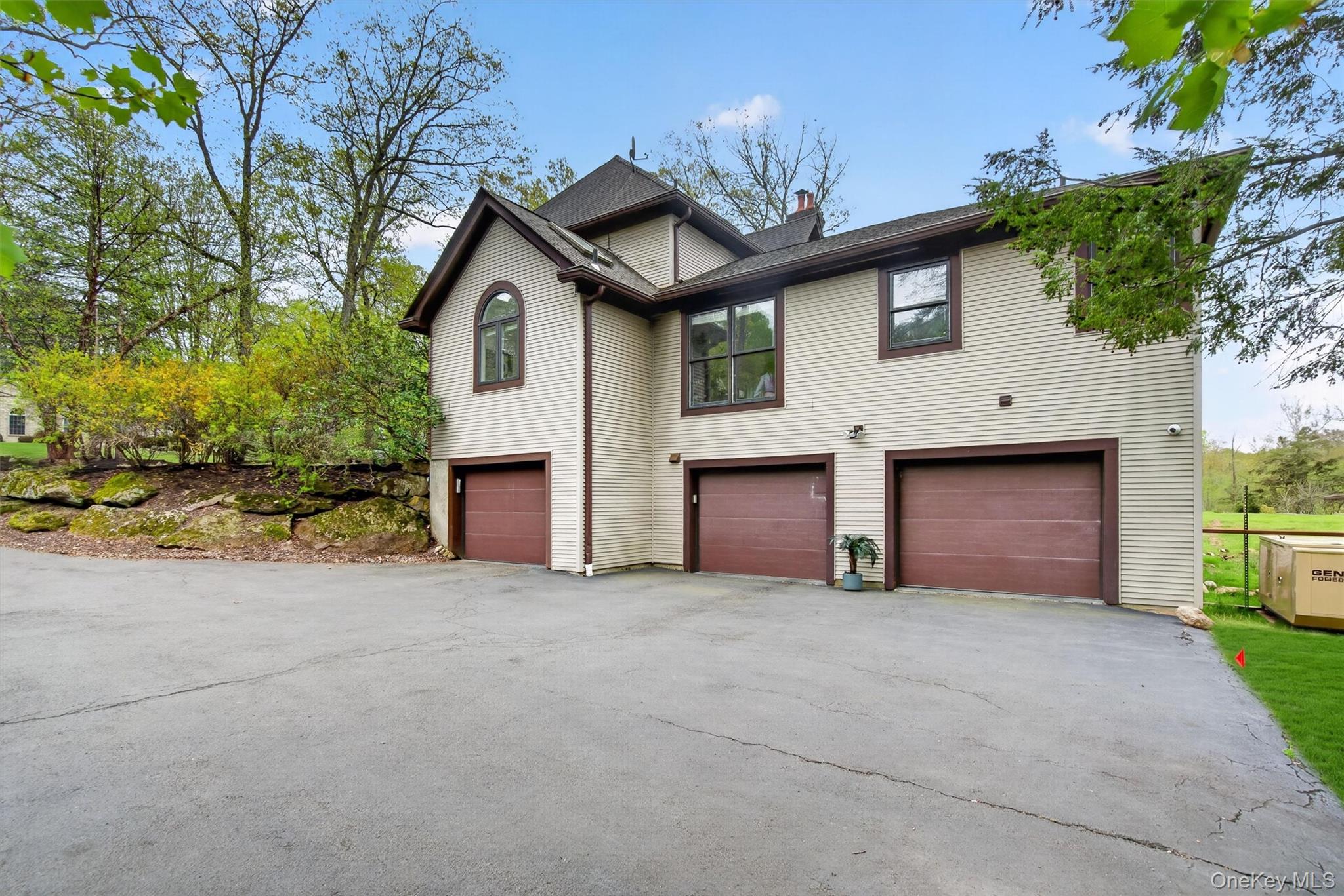 237 South Mountain Road New City, NY 10956 - Photo 43 of 49