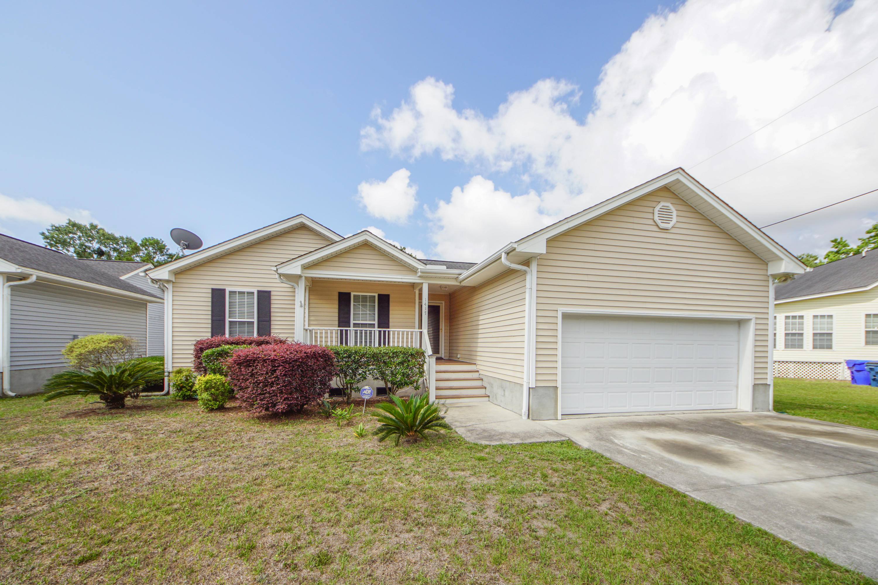 1421 Jefferson Road Mount Pleasant, SC 29466 - Photo 3 of 32 27