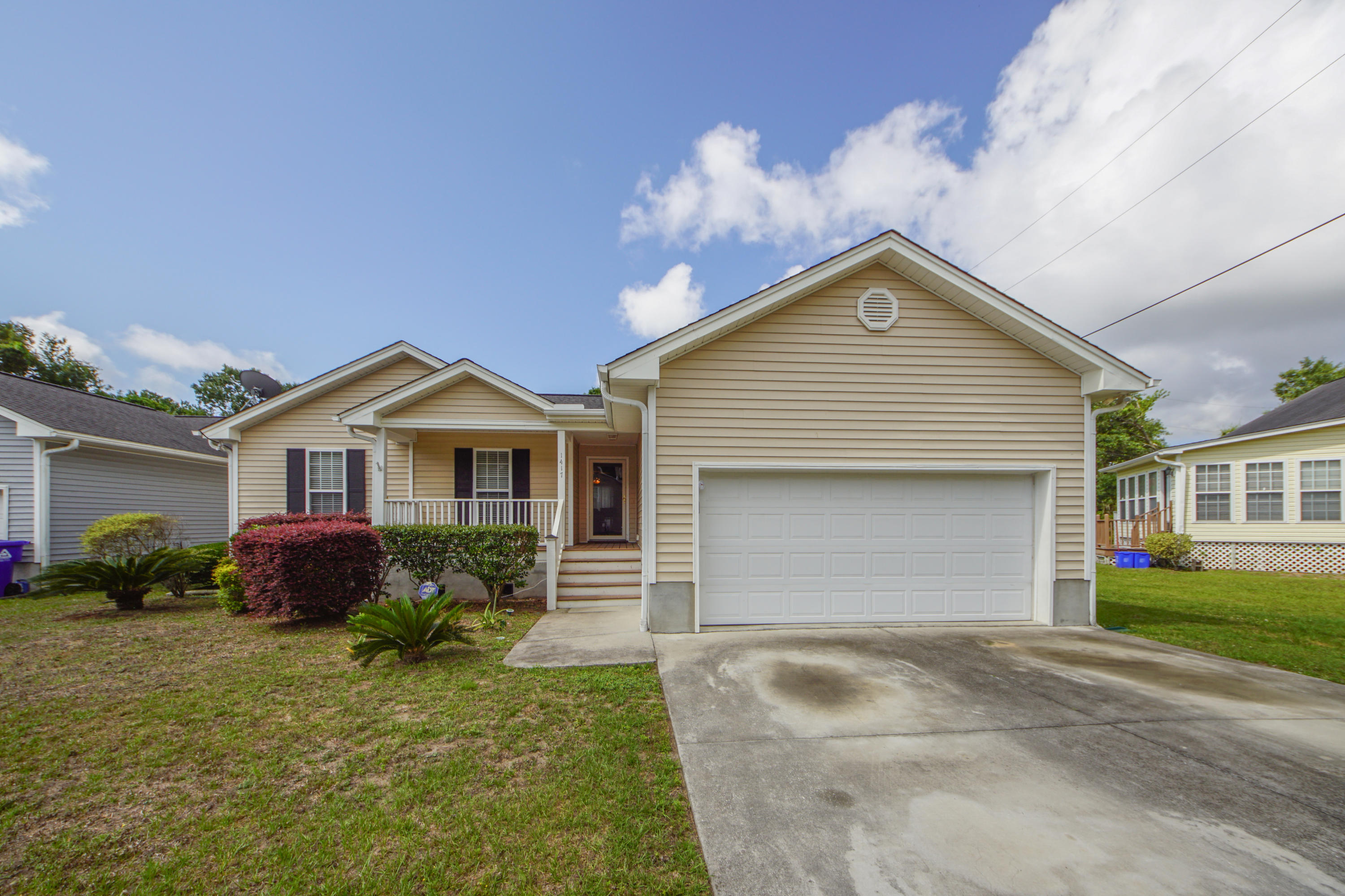 1421 Jefferson Road Mount Pleasant, SC 29466 - Photo 4 of 32 01