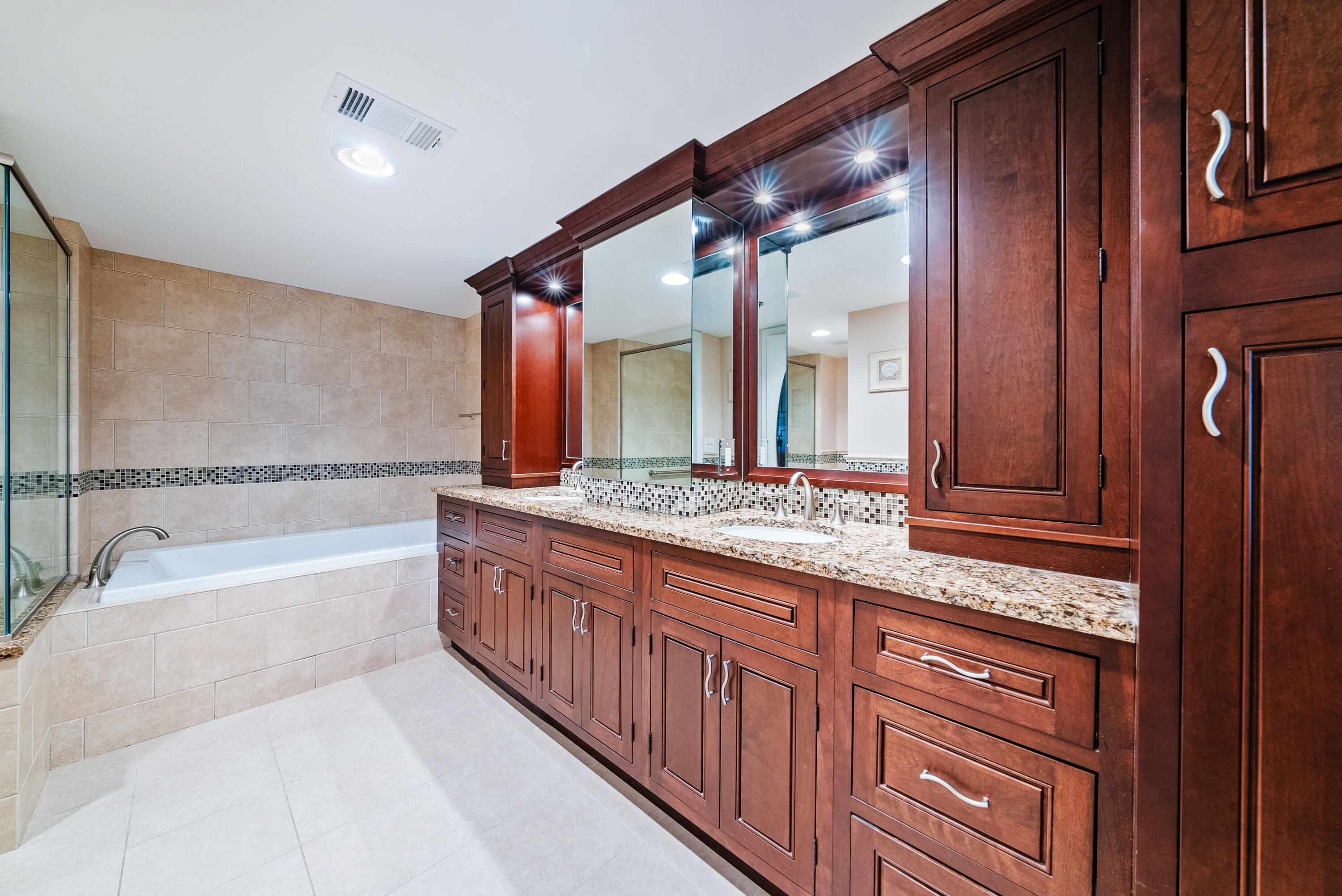 500 Ocean Trail Way, Unit 102 Jupiter, FL 33477 - Photo 14 of 25 Master Bath