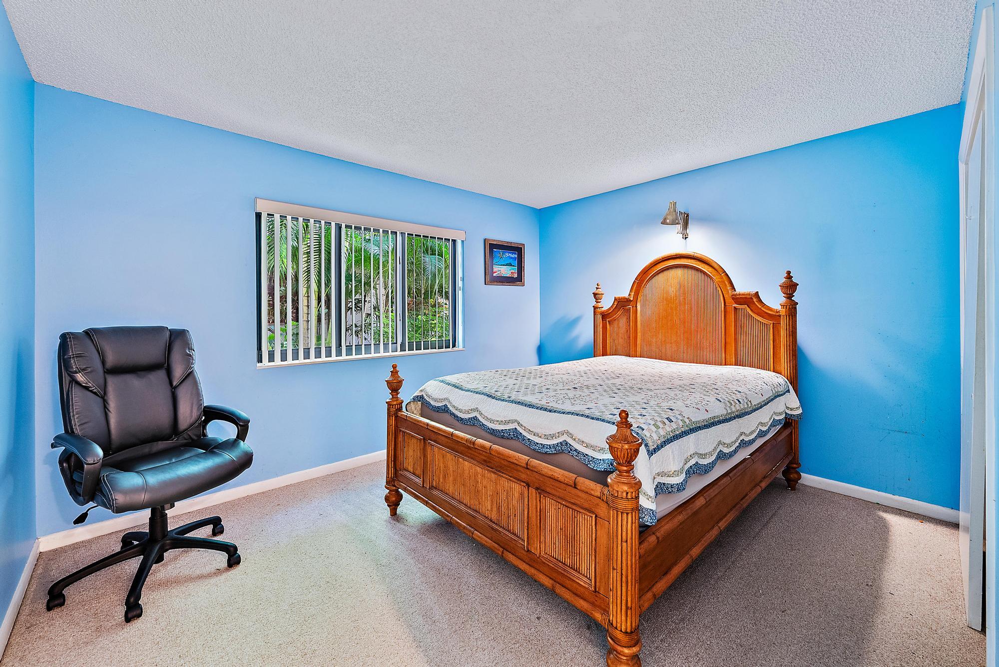 500 Ocean Trail Way, Unit 102 Jupiter, FL 33477 - Photo 18 of 25 Guest Bedroom