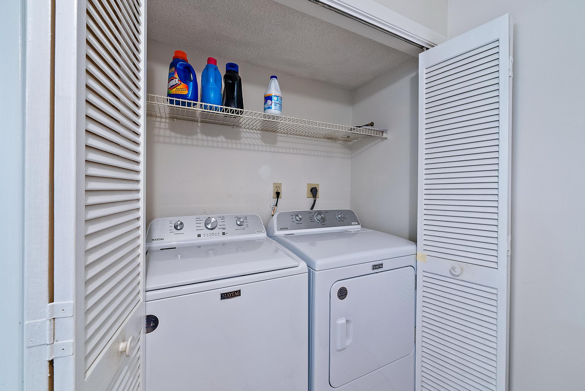 500 Ocean Trail Way, Unit 102 Jupiter, FL 33477 - Photo 9 of 25 Laundry/Kitchen