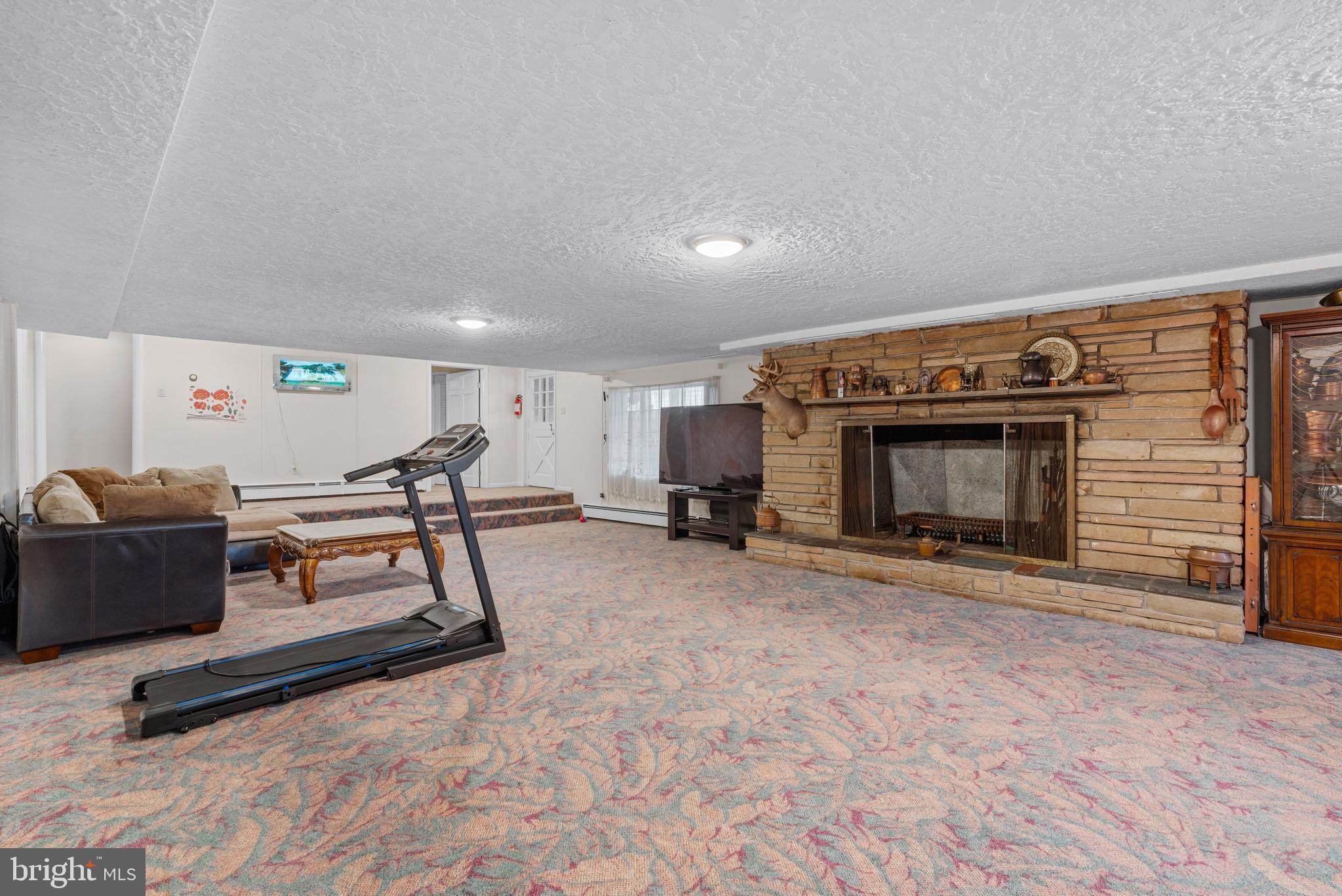 605 8 Street Riverside, NJ 08075 - Photo 43 of 60 Family Room w/ Fire Place