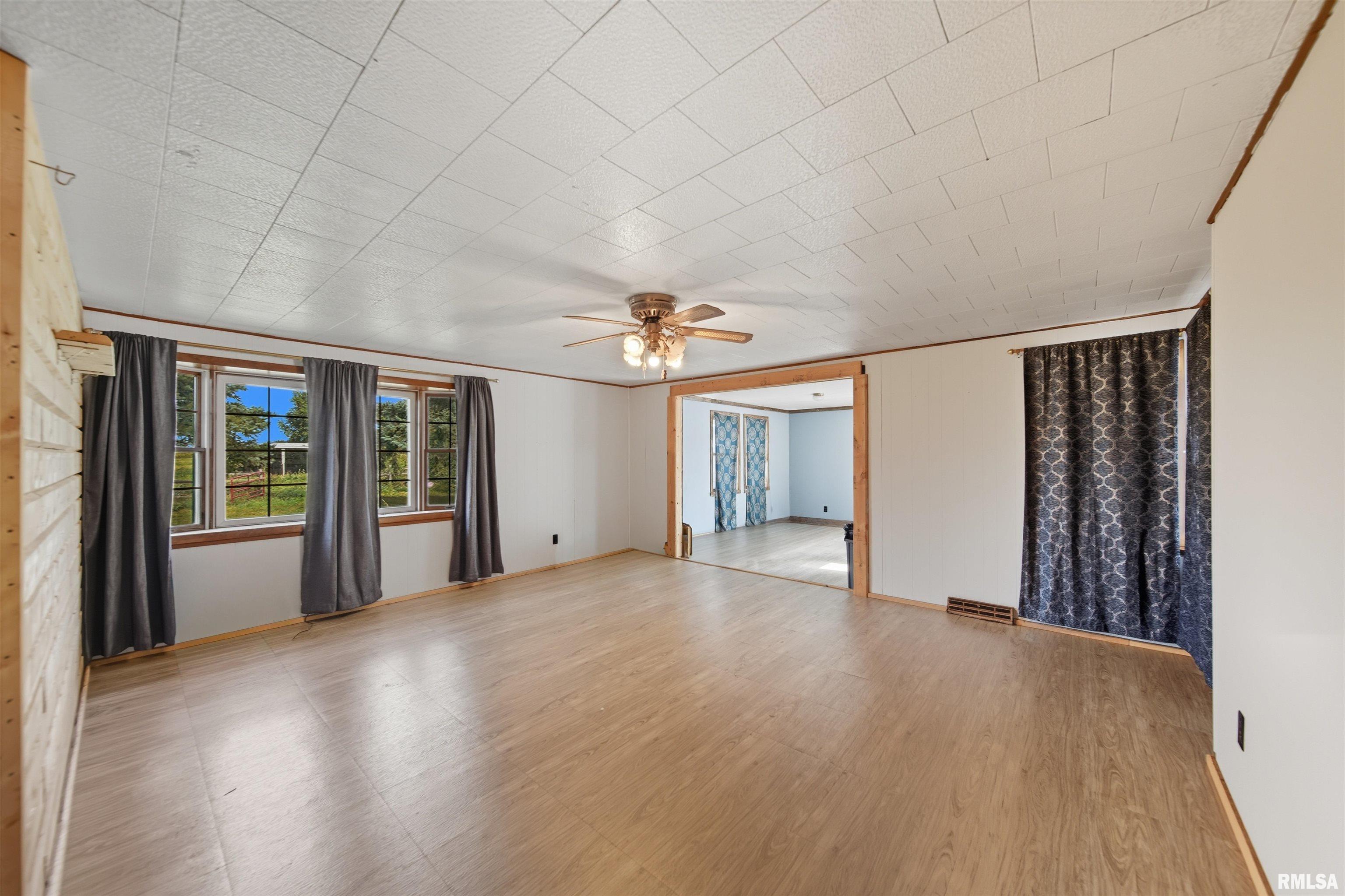 17684 West Eagle Point Road Polo, IL 61064 - Photo 24 of 46