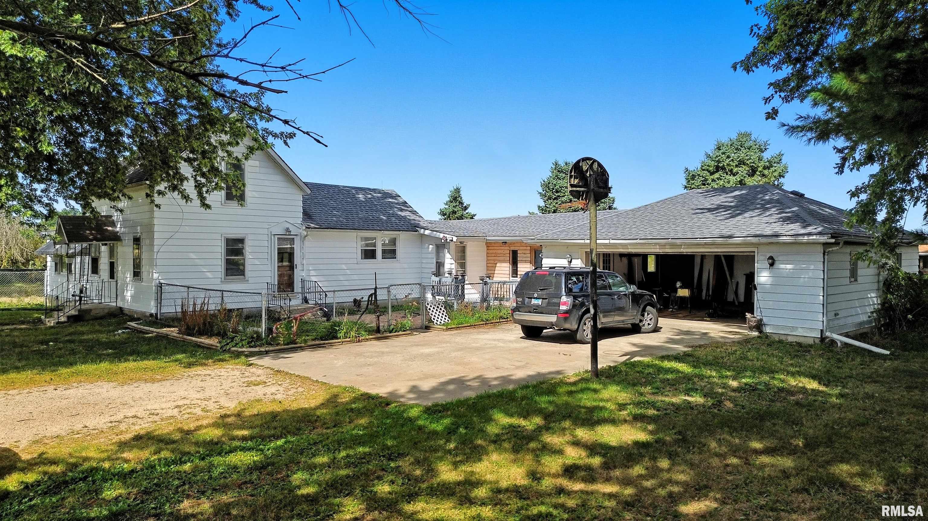 17684 West Eagle Point Road Polo, IL 61064 - Photo 6 of 46