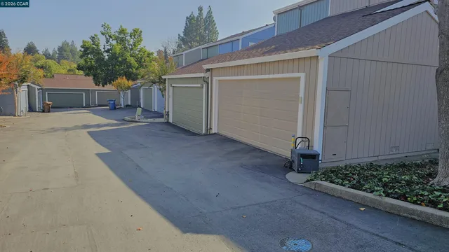 $3,800 | 347 Scottsdale Road, Pleasant Hill, CA 94523