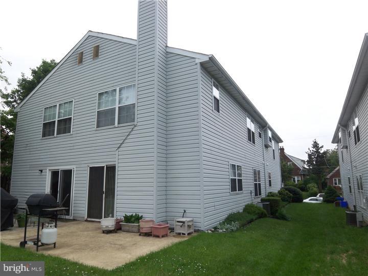1733 Ripley Street Philadelphia, PA 19111 - Photo 4 of 25 Exterior Side