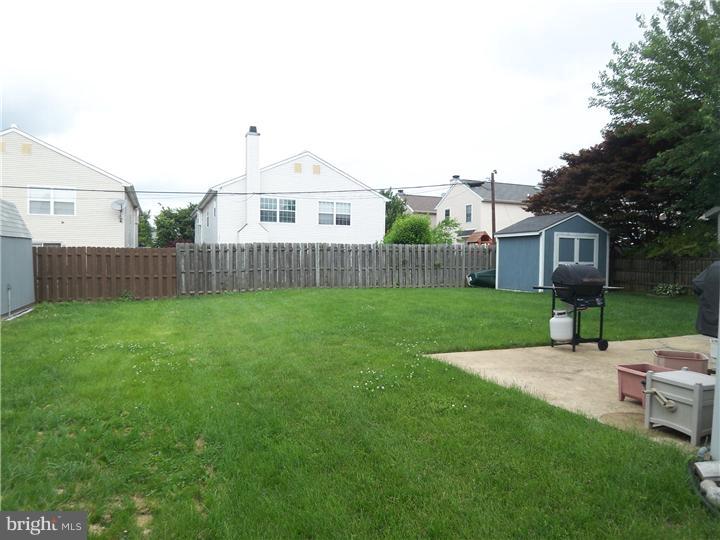 1733 Ripley Street Philadelphia, PA 19111 - Photo 5 of 25 Back Yard