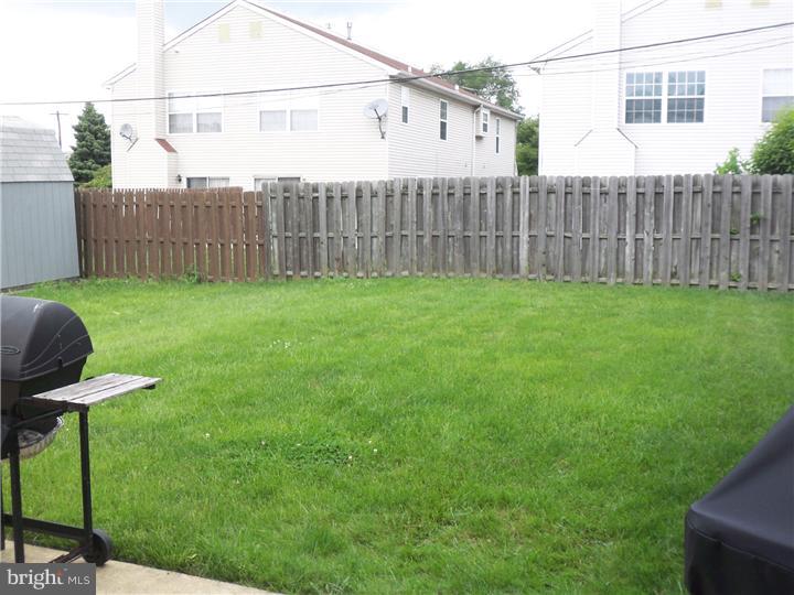 1733 Ripley Street Philadelphia, PA 19111 - Photo 7 of 25 Back Yard