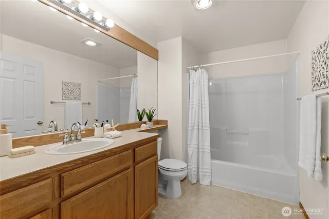 $875,000 | 27930 Northeast 149th Court, Duvall, WA 98019