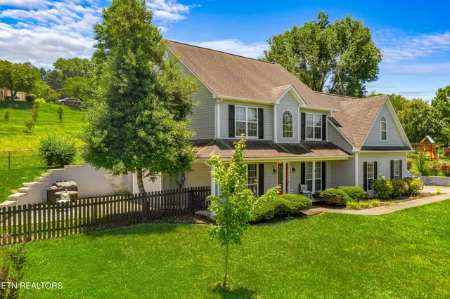 $545,900 | 230 Fieldcrest Drive, Jefferson City, TN 37760