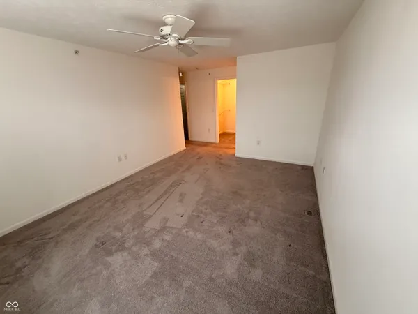 $174,900 | 6525 Emerald Hill Court, Unit 206, Indianapolis, IN 46237