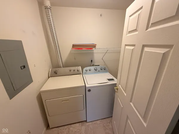 $174,900 | 6525 Emerald Hill Court, Unit 206, Indianapolis, IN 46237