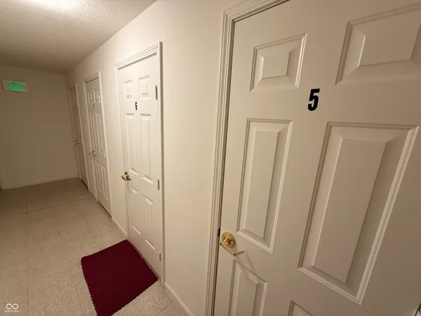 $174,900 | 6525 Emerald Hill Court, Unit 206, Indianapolis, IN 46237
