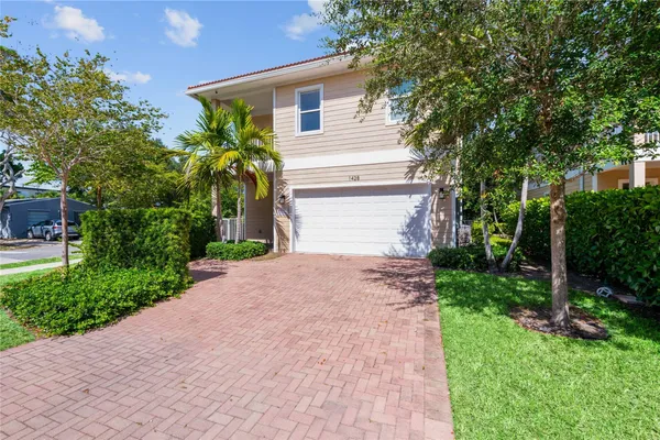 $5,500 | 1428 Southwest 4th Avenue, Unit 1428, Fort Lauderdale, FL 33315