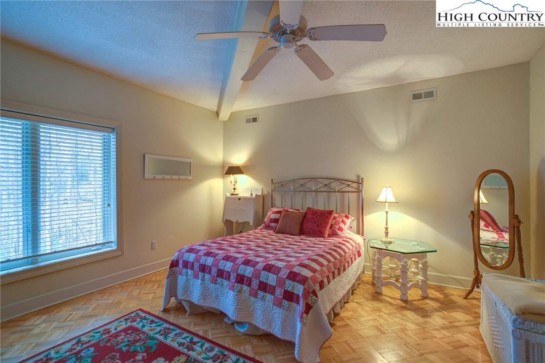 595 Chestnut Drive Boone, NC 28607 - Photo 21 of 27 Gallery Image 21