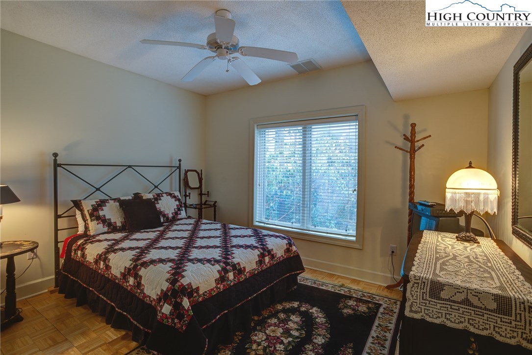 595 Chestnut Drive Boone, NC 28607 - Photo 23 of 27 Gallery Image 23