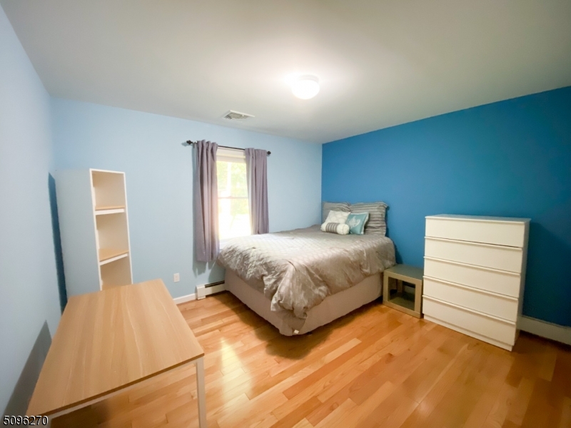 6 Moiyas Road Wayne, NJ 07470 - Photo 13 of 18