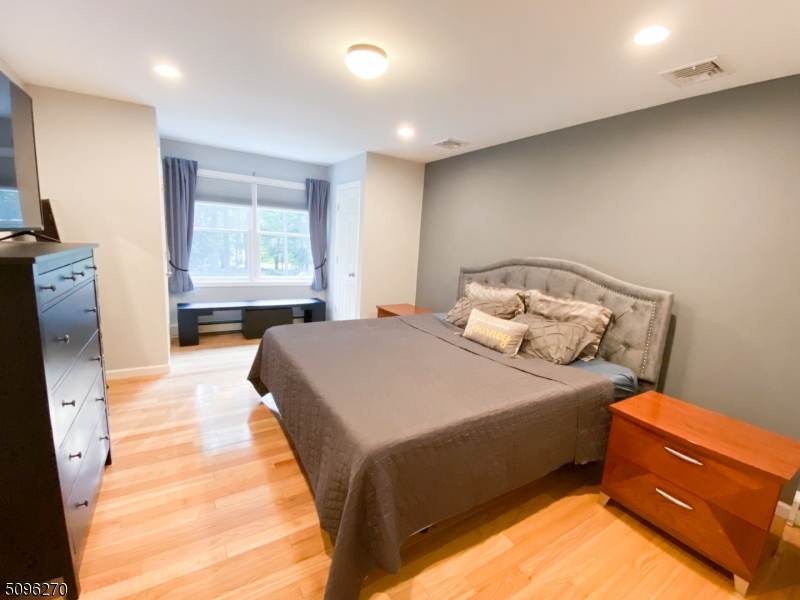 6 Moiyas Road Wayne, NJ 07470 - Photo 16 of 18