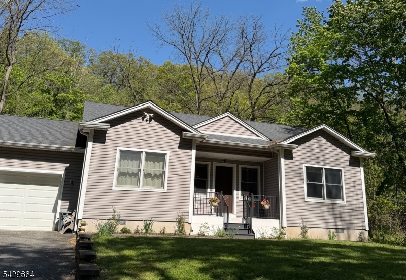 6 Moiyas Road Wayne, NJ 07470 - Photo 2 of 18