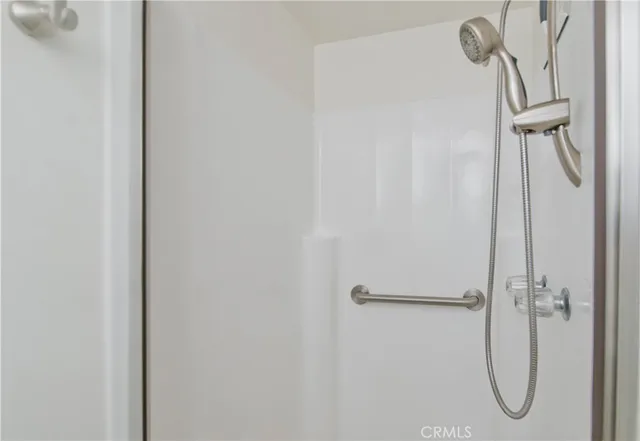 a view of a yard with a house