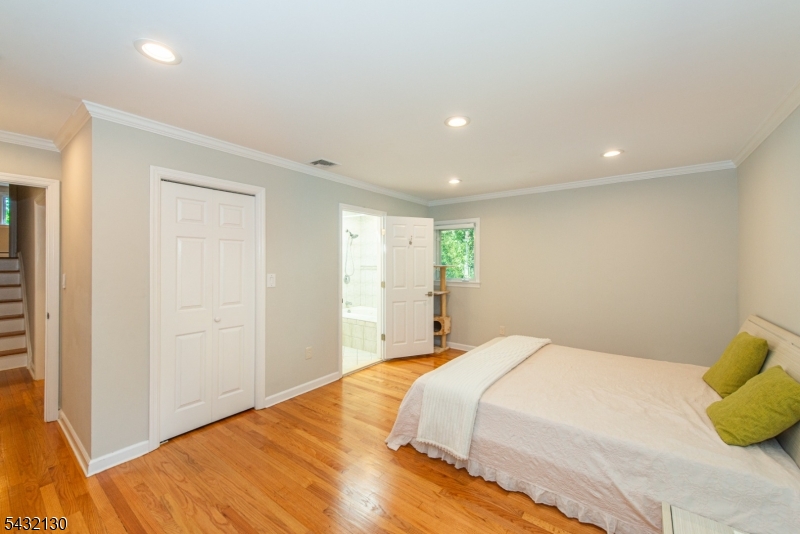77 Hanover Road Mountain Lakes, NJ 07046 - Photo 19 of 36