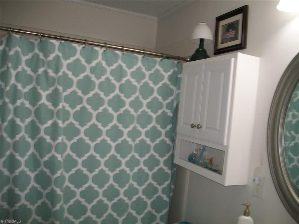 3224 Rockingham Road High Point, NC 27265 - Photo 14 of 25