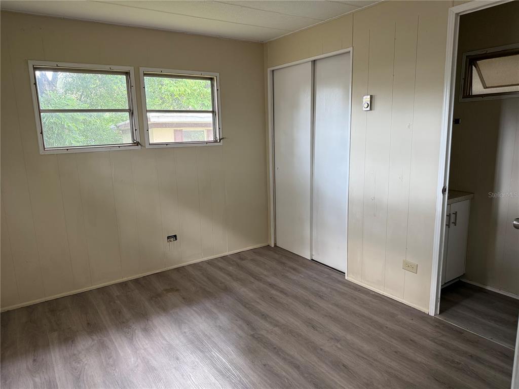 38635 Alston Avenue Zephyrhills, FL 33542 - Photo 6 of 8