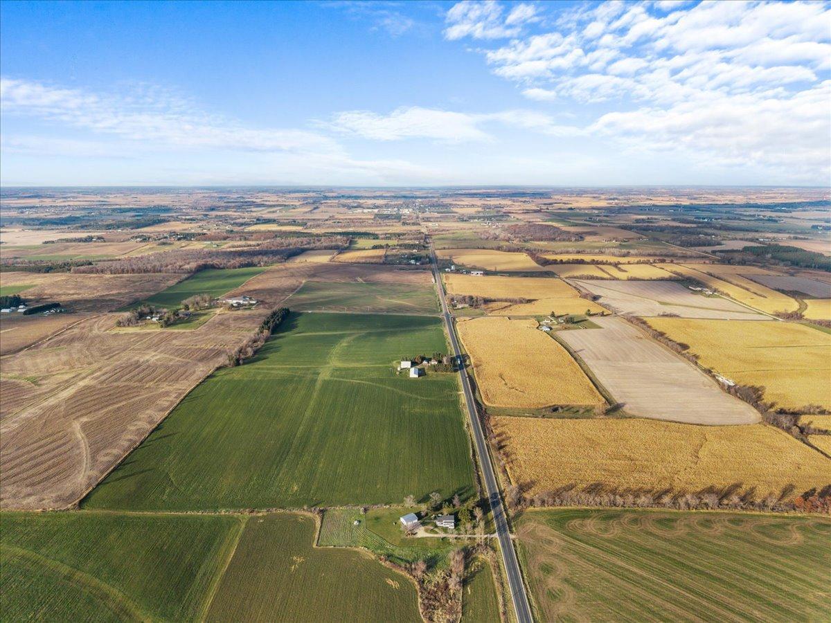 342 County Road T Hammond, WI 54015 - Photo 27 of 35