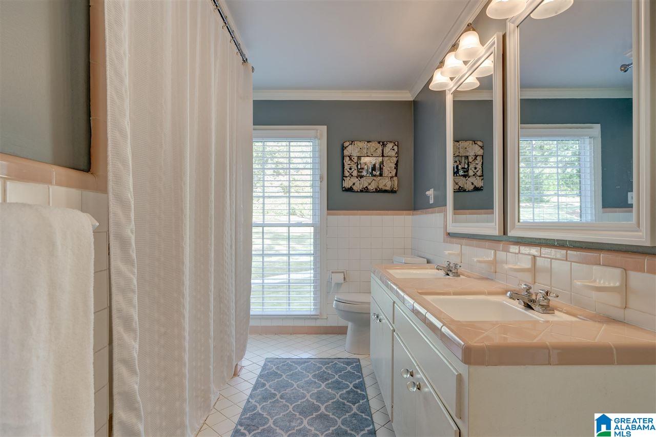 2901 Warrington Road Mountain Brook, AL 35223 - Photo 30 of 48