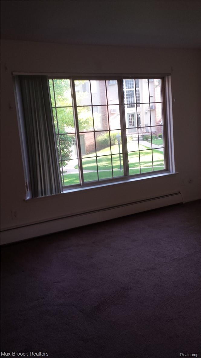 454 Romeo Road, Unit 211 Rochester, MI 48307 - Photo 9 of 13 Large Picture Window #2