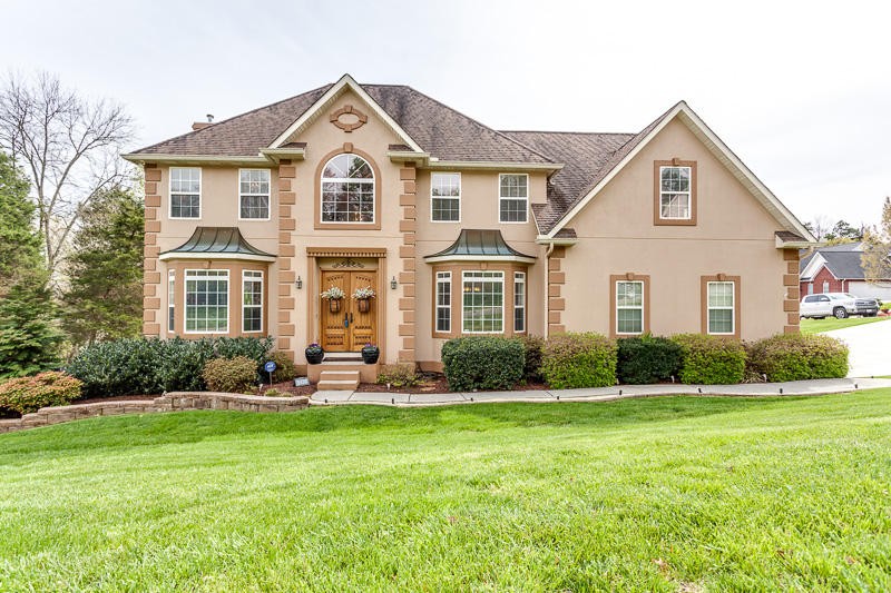 8126 Timberstone Lane Powell, TN 37849 - Photo 2 of 40 Gallery Image 2
