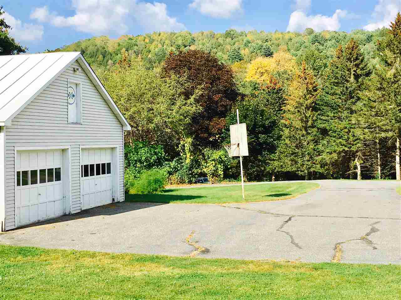 154 Roberts Road Woodstock, VT 05091 - Photo 8 of 33