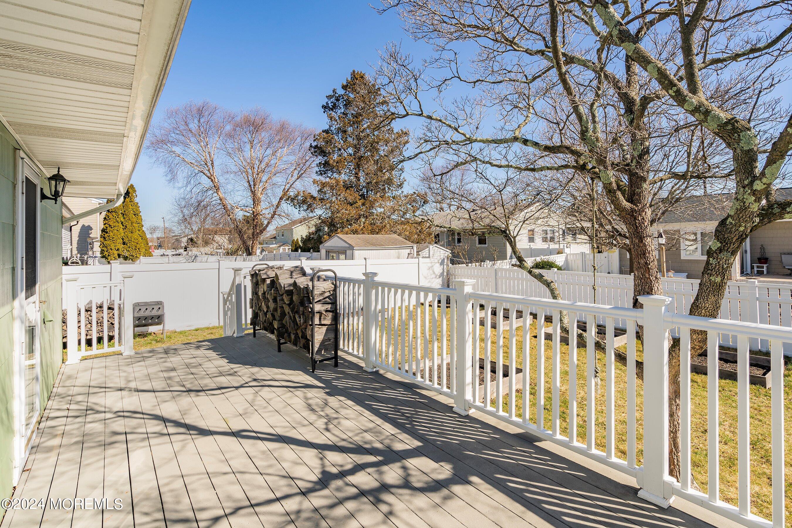 105 Leone Drive Brick, NJ 08724 - Photo 16 of 34 16-Deck
